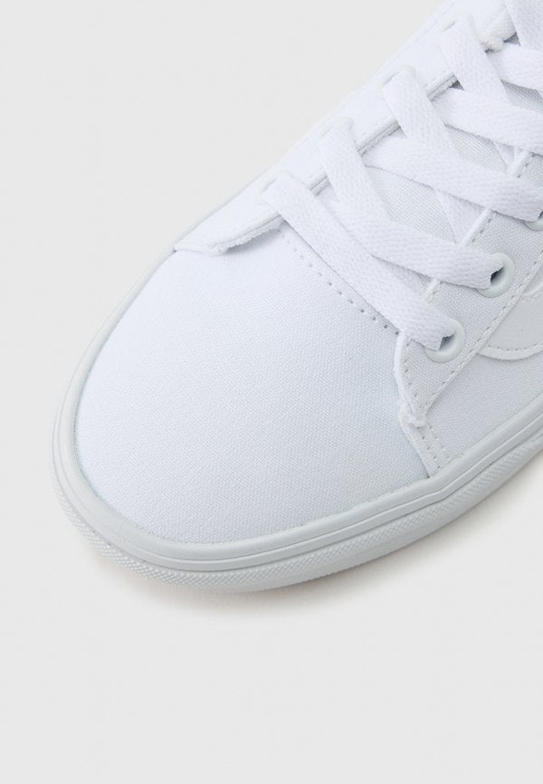 Vans VERO