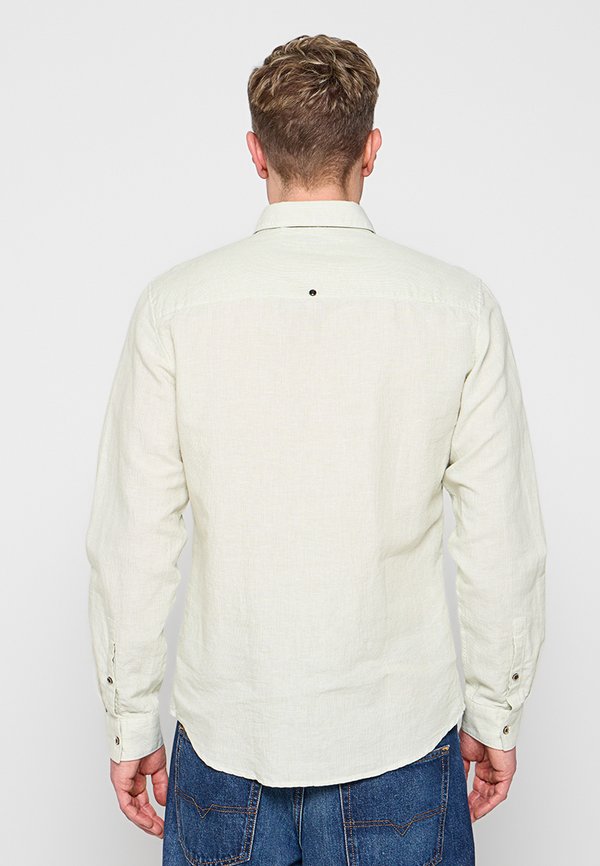 NO EXCESS REGULAR FIT