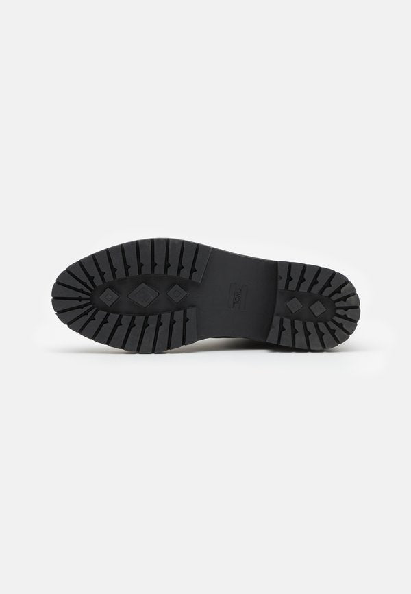 TOMS FRANKIE
