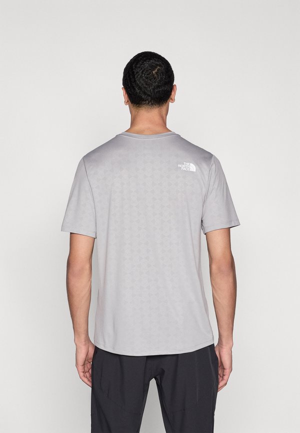 The North Face 24/7 PENTADOME EMBOSSED SHORT SLEEVE