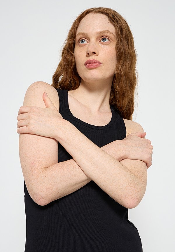 Nanushka KORBEN