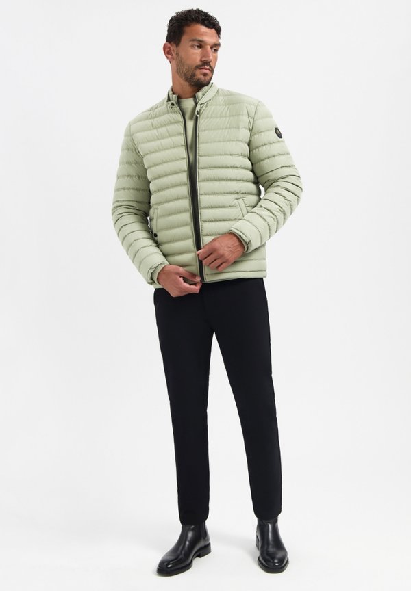 NO EXCESS PADDED