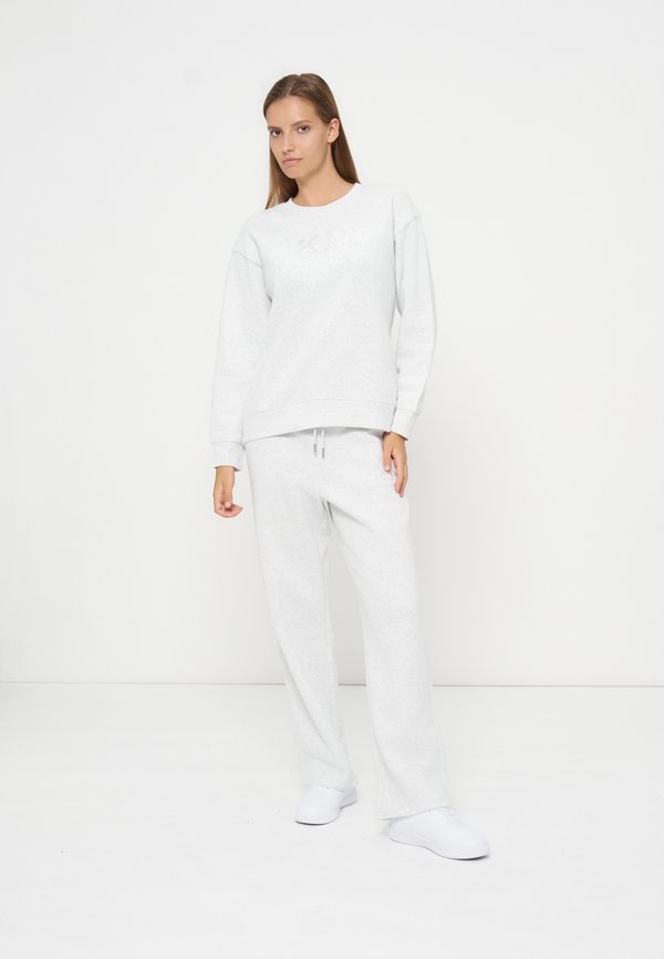 DKNY Sport