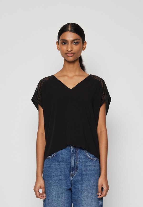 Vero Moda Petite VMRUSK V NECK