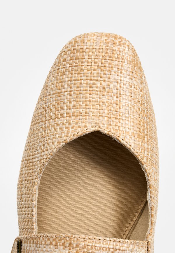 TOMS BIANCA