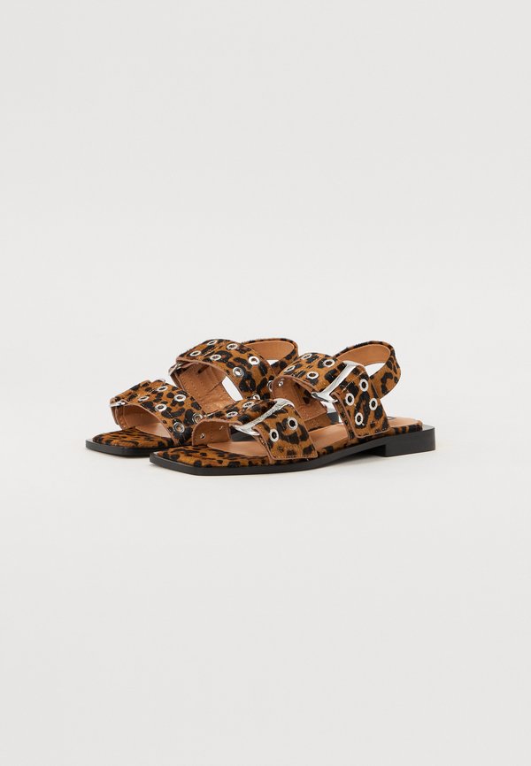 Steve Madden SARIA