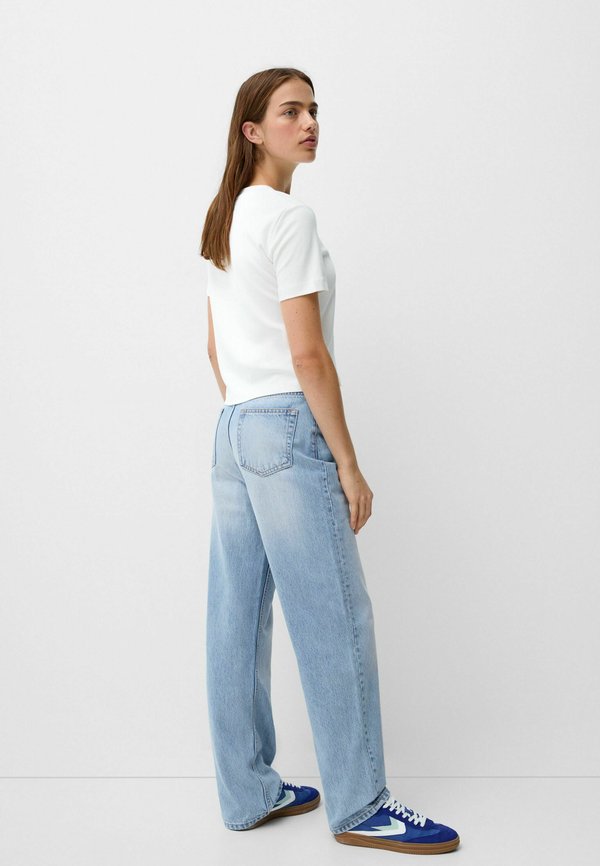 Bershka MOM