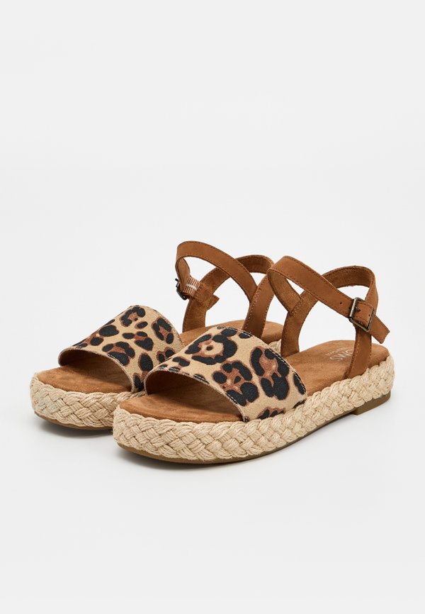 TOMS ABBY