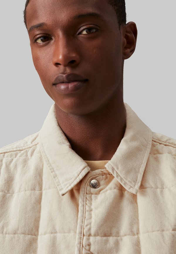 Calvin Klein Jeans PADDED