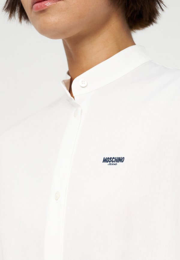 MOSCHINO JEANS