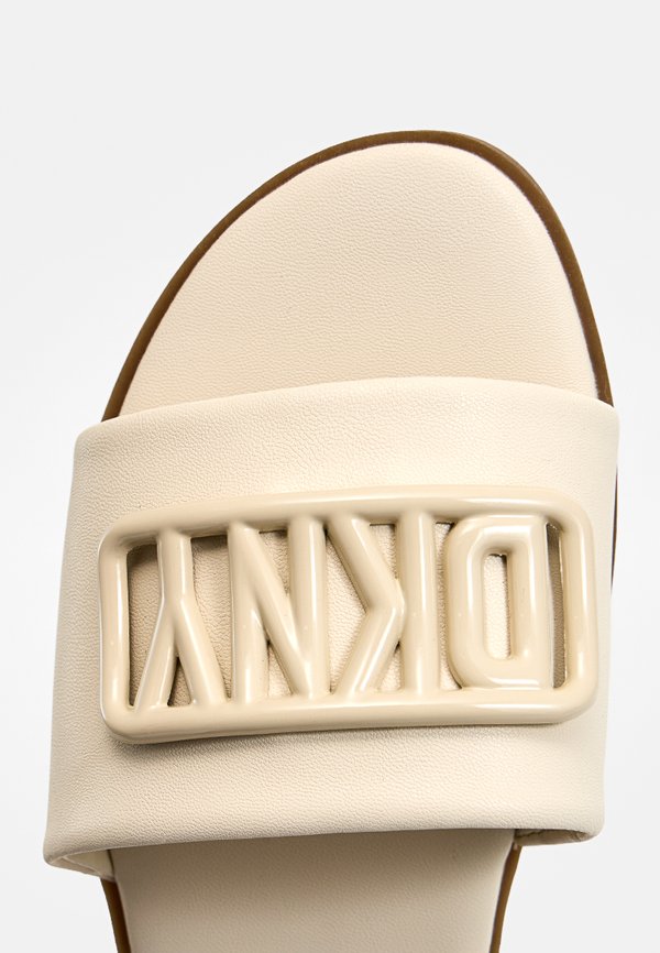 DKNY WYLIE