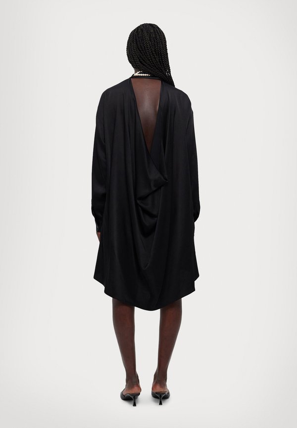 MOSCHINO ABITO
