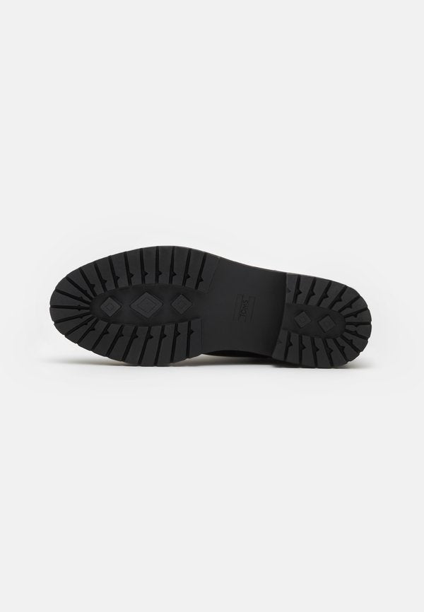 TOMS DAKOTA