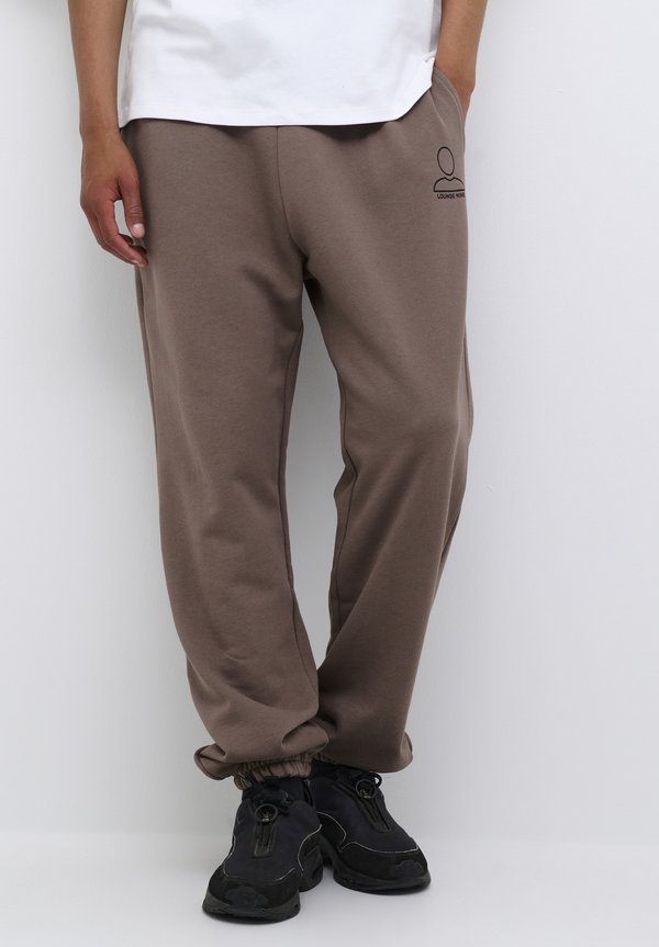 Lounge Nine QONDRADLN UNISEX