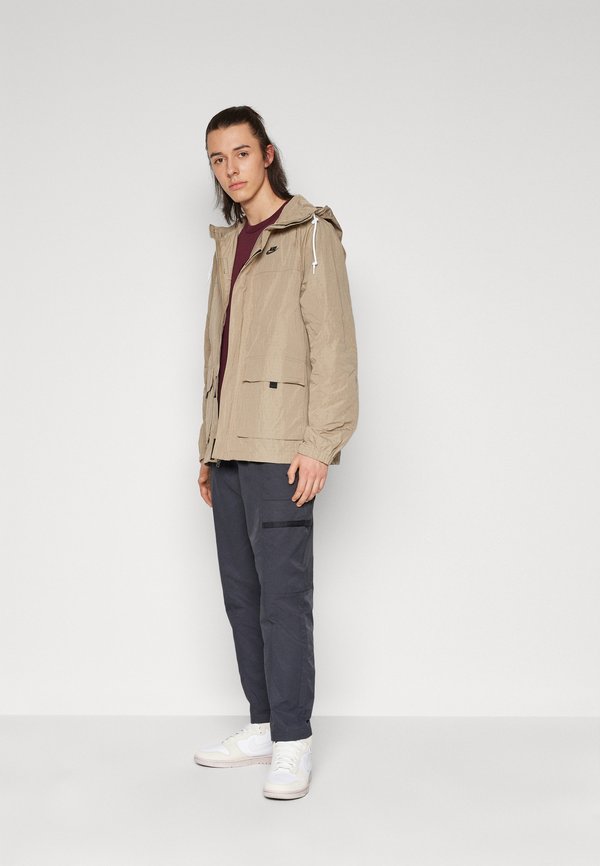Nike Sportswear CLUB BOWLINE