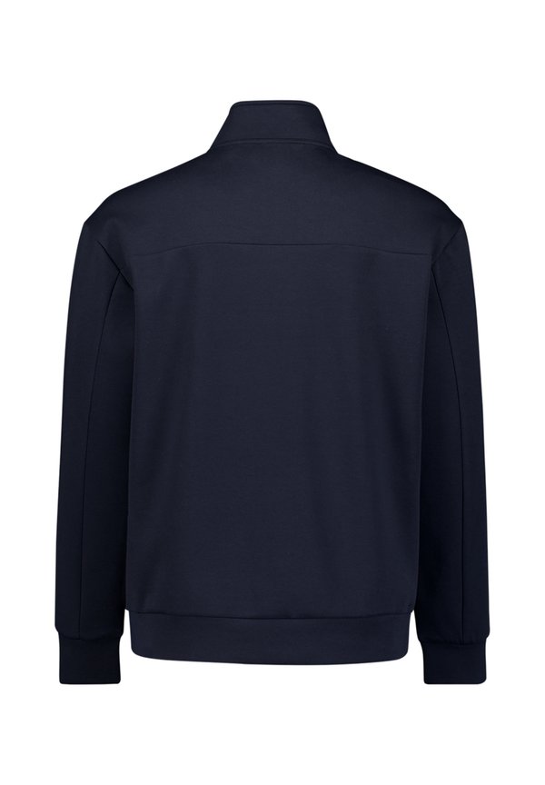 NO EXCESS HALF-ZIP