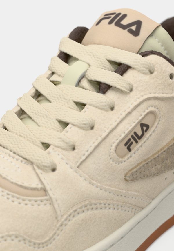 Fila RISER