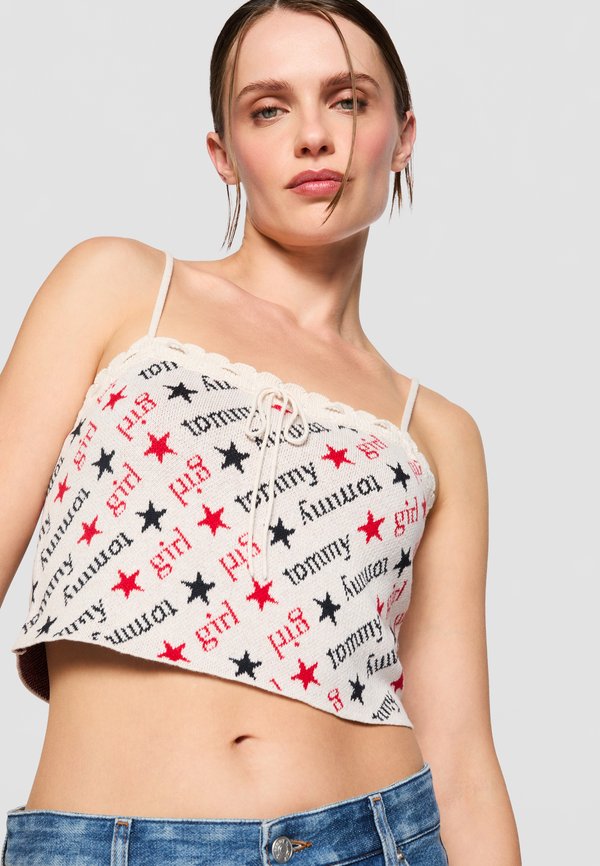 Tommy Jeans EXCLUSIVE TOMMY GIRL STAR SWEATER CAMI TOP