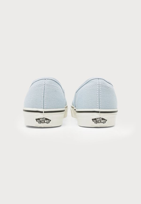 Vans AUTHENTIC UNISEX
