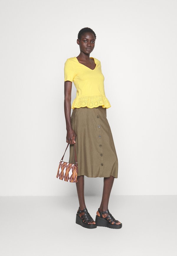 Vero Moda Tall VMEMILY PEPLUM V NECK
