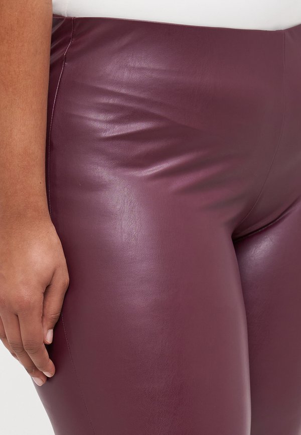 Even&Odd Curvy by Zalando