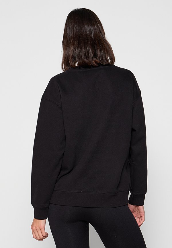 DKNY Sport