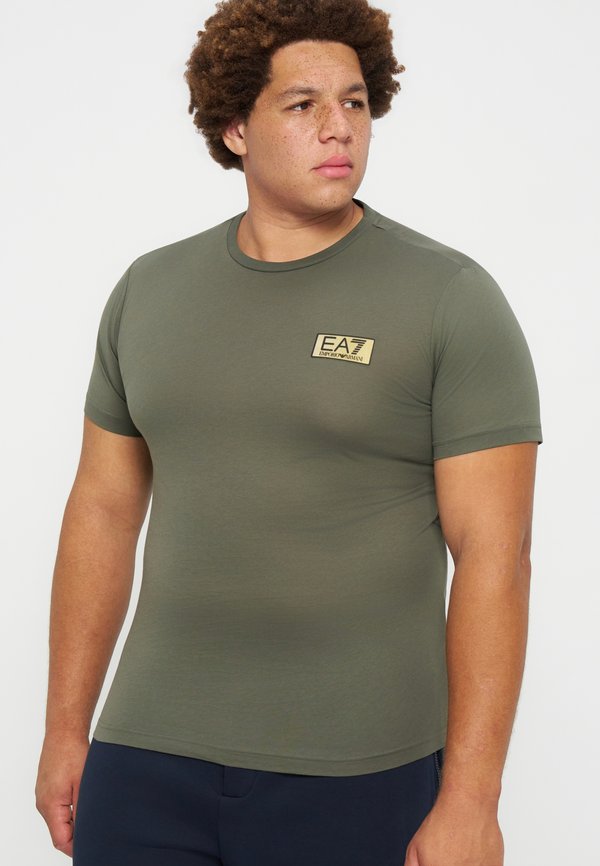 EA7 Emporio Armani
