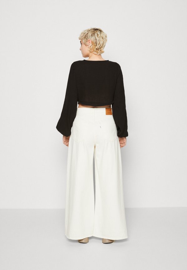 Pieces PCSTINA WRAP CROP