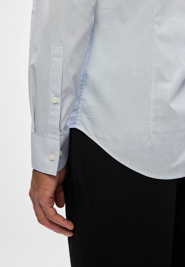 Calvin Klein SLIM