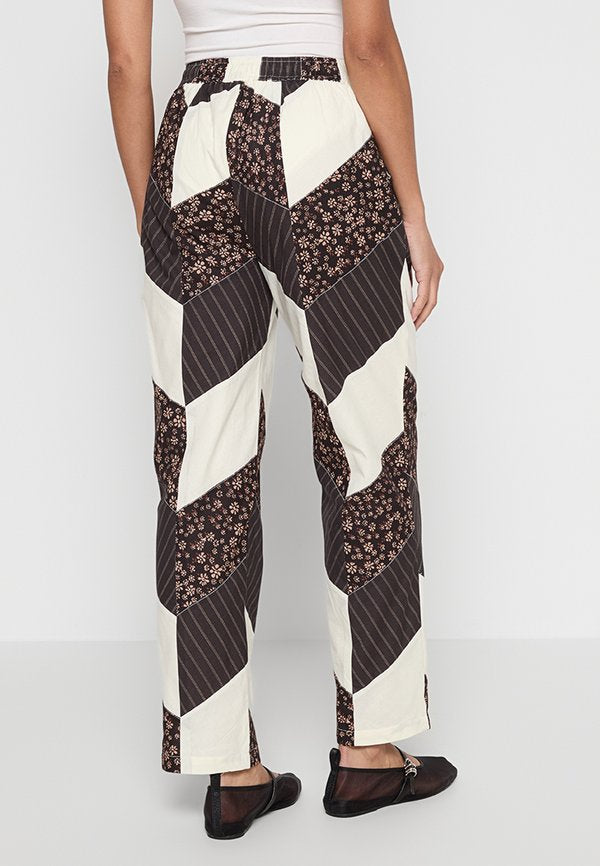 Lollys Laundry BILLLL