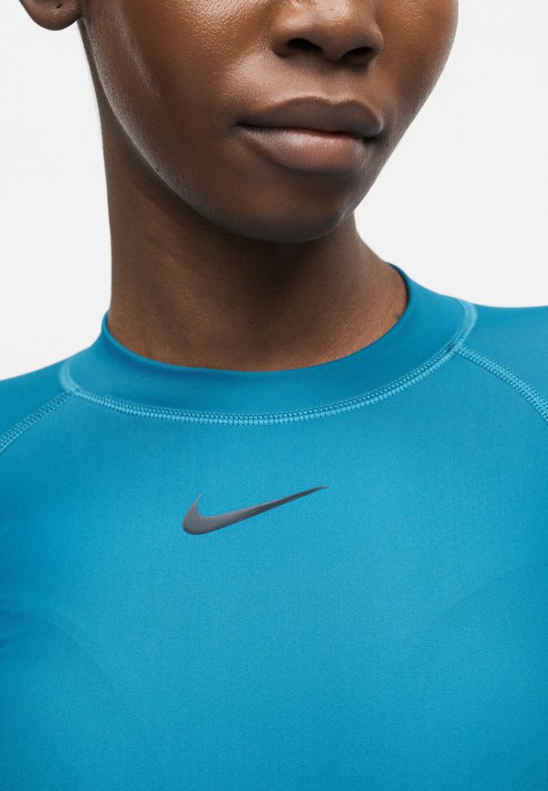 Nike Swim WELLNESS LONG SLEEVE ONE PIECE