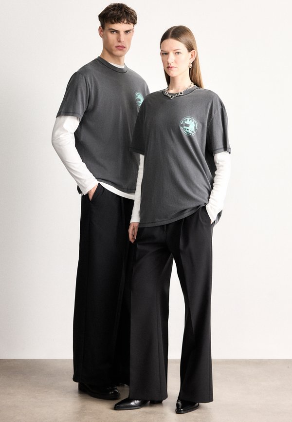 Tommy Jeans BACK SLOGAN TEXTURED RELAXED T-SHIRT