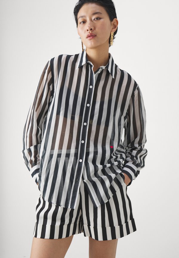 MOSCHINO