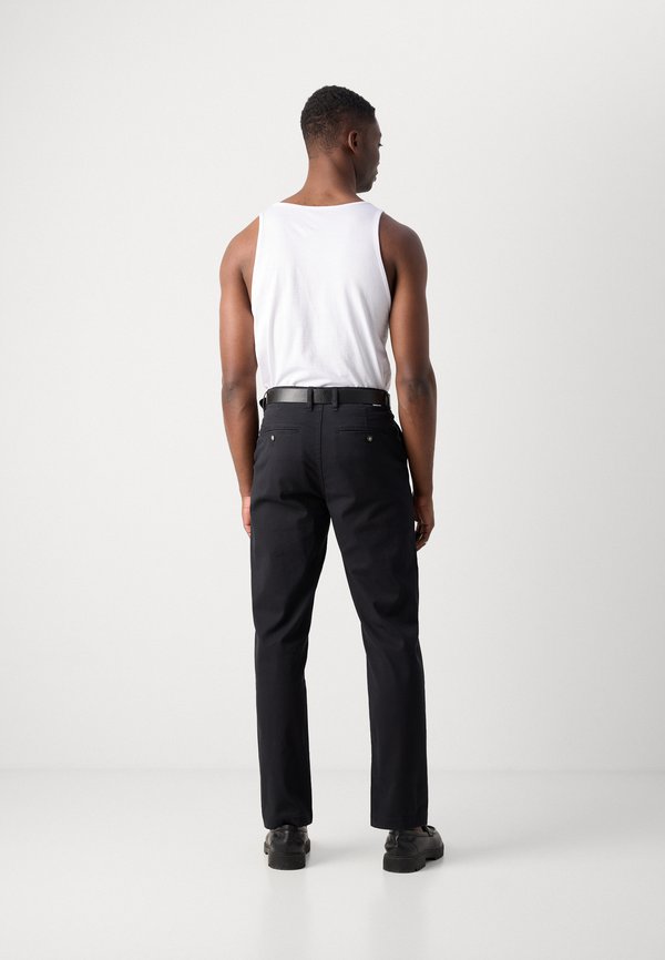Lindbergh SUPERFLEX CHINO WITH BELT