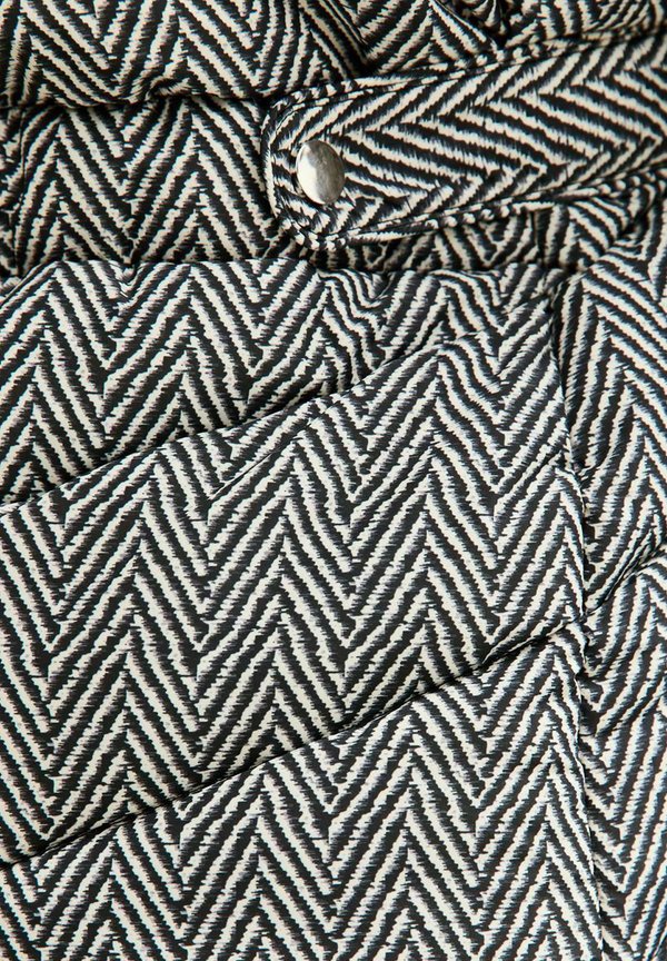 New Look Curves CURVES HERRINGBONE PRINT HOOD PUFFER