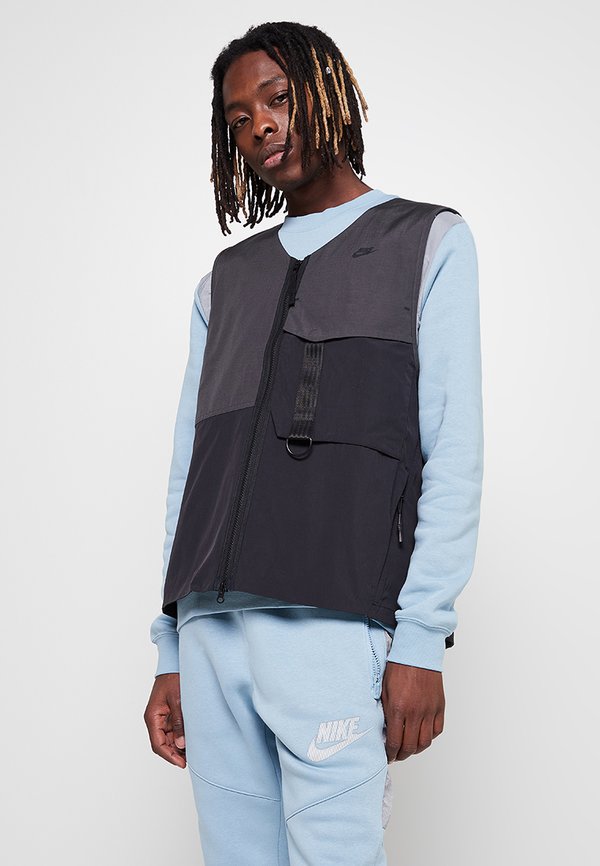 Nike Sportswear