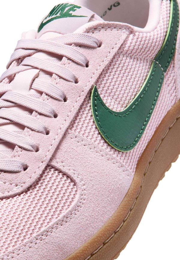 Nike Sportswear WMNS NIKE FIELD GENERAL