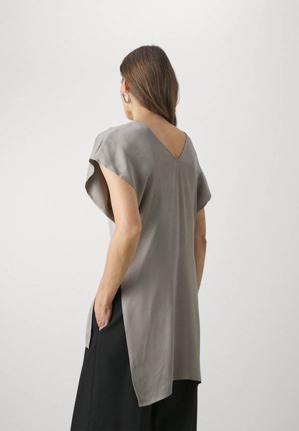 AERON SALOME