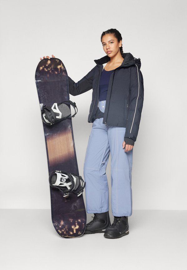 Roxy SNOWBLIZZARD