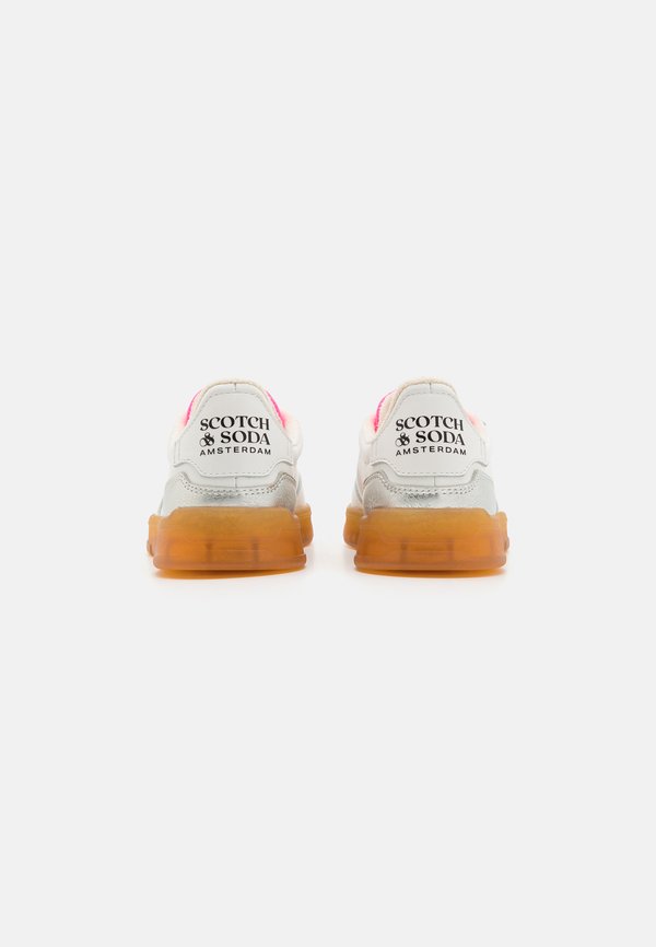 Scotch & Soda NIXIE