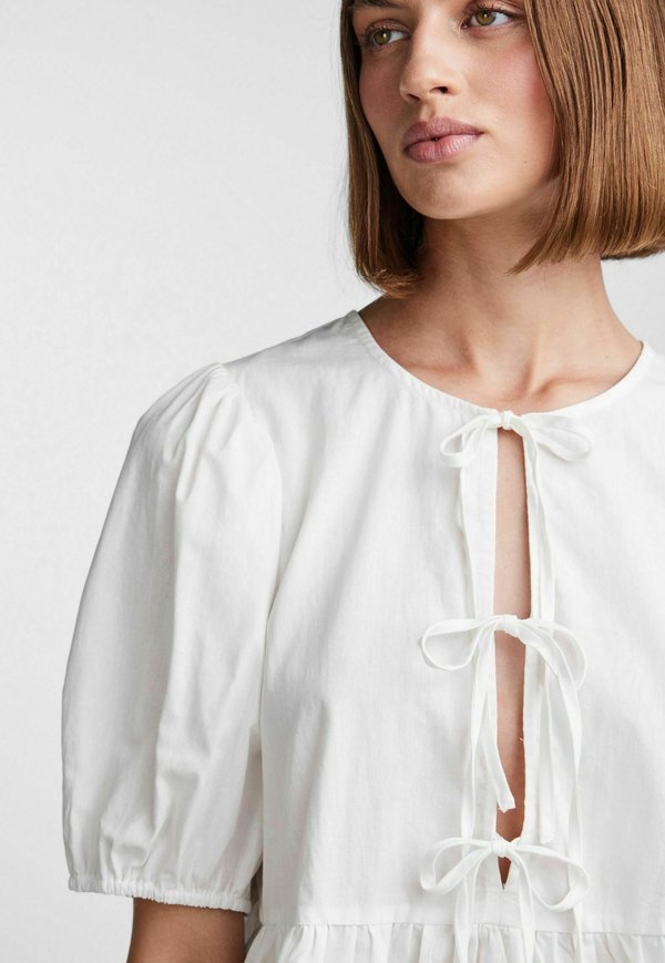 Pieces Short Sleeved PCJOLLY Tie