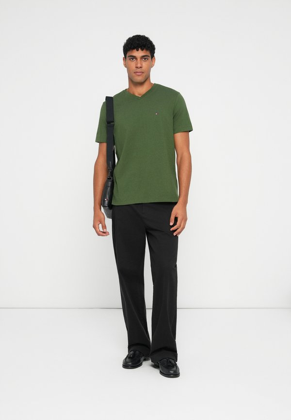 Tommy Hilfiger ESSENTIALS TEE