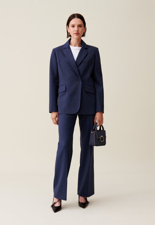 Claudie Pierlot VILLAGALAINE