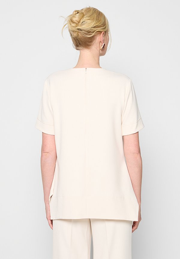 Victoria Beckham LOOSE FIT