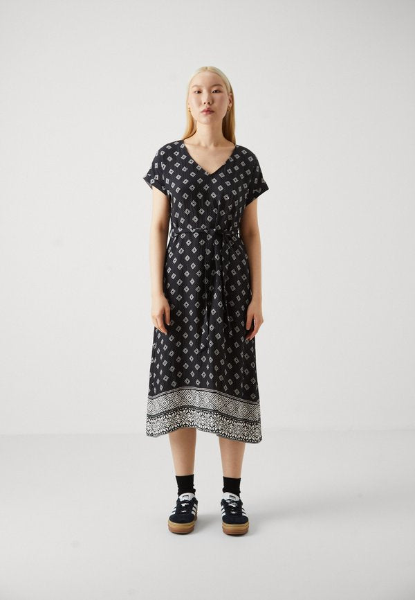 JDY JDYELLIE V NECK MIDI DRESS