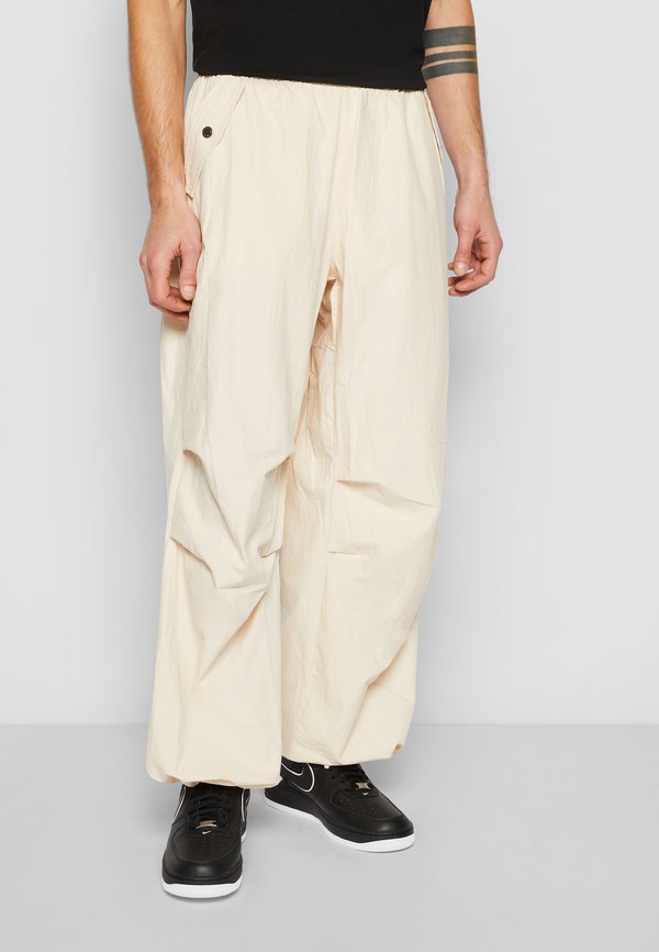 Karl Kani SMALL SIGNATURE PARACHUTE
