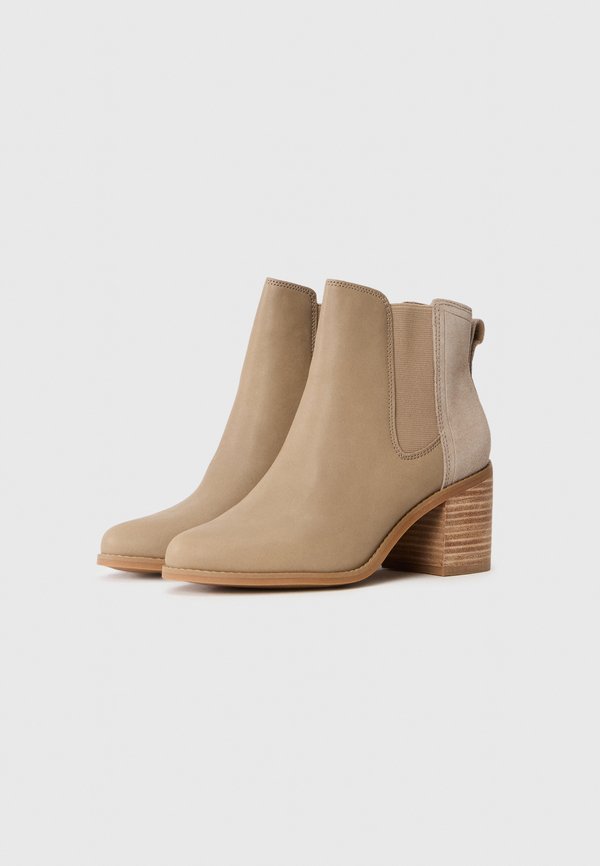 TOMS EVELYN
