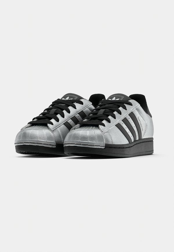 adidas Originals SUPERSTAR II W
