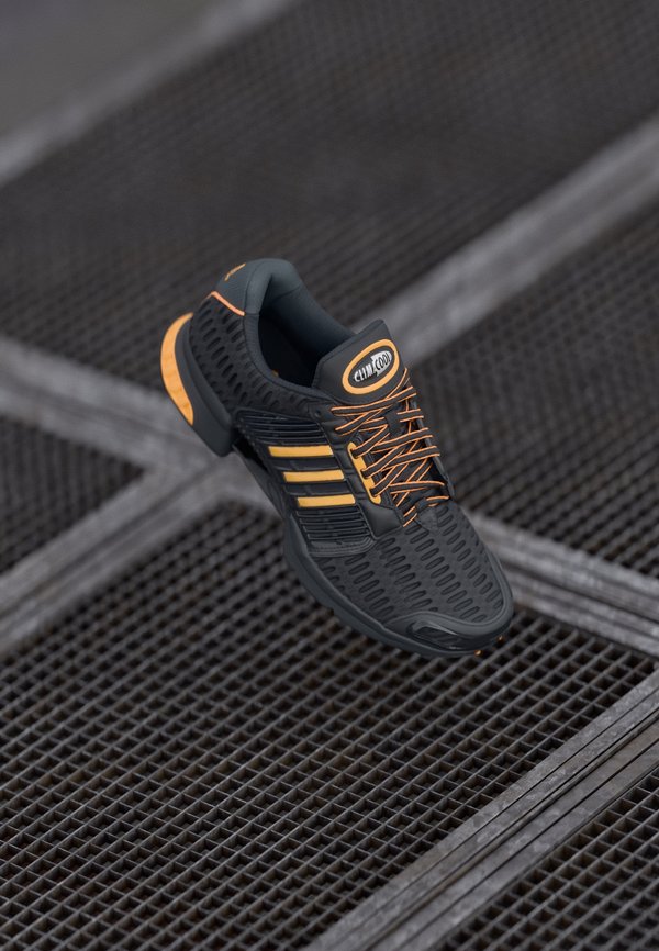 adidas Originals CLIMACOOL 1 UNISEX  - Trainers - core black/signal green/carbon