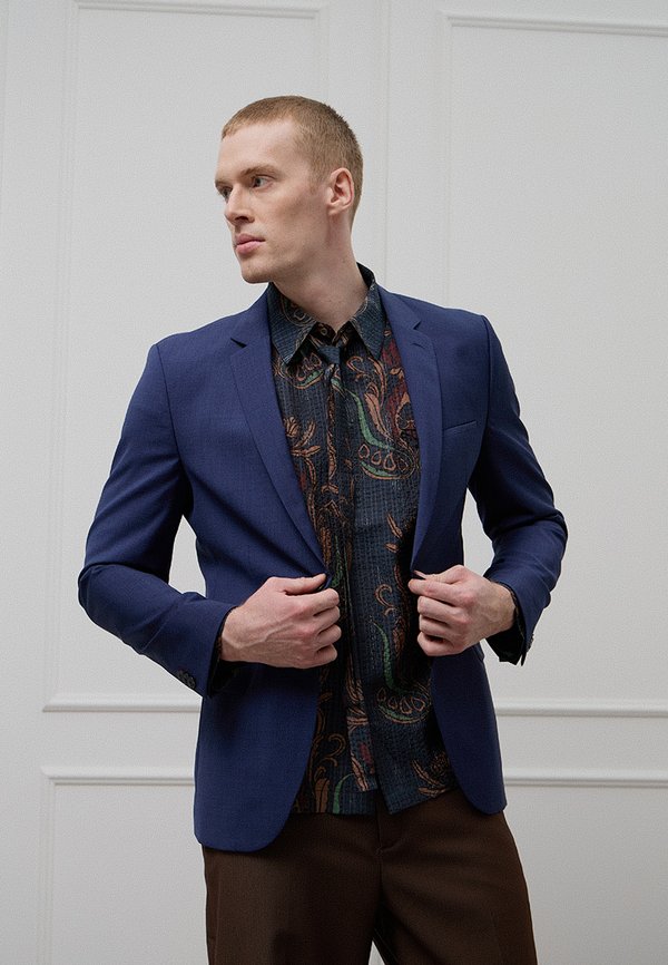 HUGO ARTI SLIM FIT